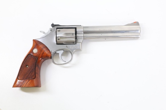 Smith & Wesson 686 Double Action Revolver