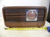 General Electric model 180 tube radio (untested).