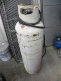 Propylene tank with regulator and hose