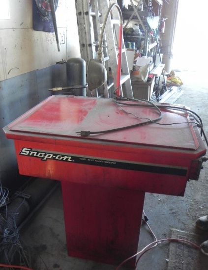 Snap on parts washer