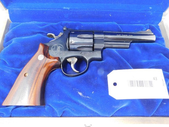 Smith and Wesson 544 Texas Wagon train Commemorative