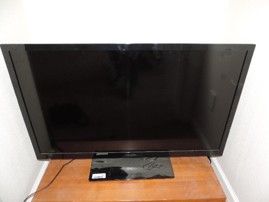 42" insignia LCD TV with remote (tested operable).