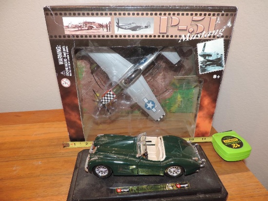 Motor Max P-51 Mustang die-cast model and a Durango Jaguar XK 120 model.