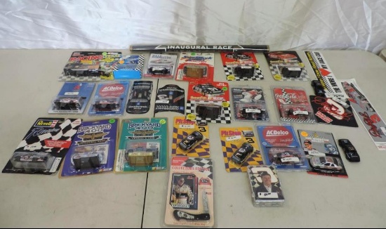 28 Piece Nascar collectors lot including case knife.