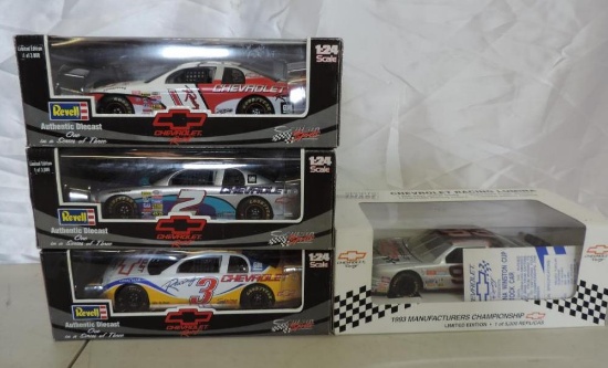4 1:24 scale die cast luminas.