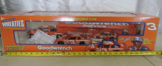 Brookfield collectors guild Dale Earnhardt Wheaties Goodyear service 3 piece set in box.