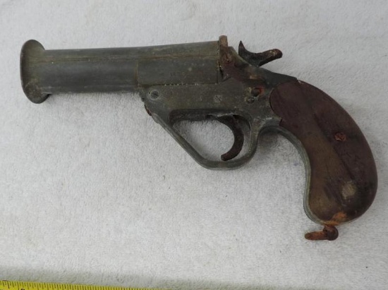 British Berridge WWII Flare pistol.