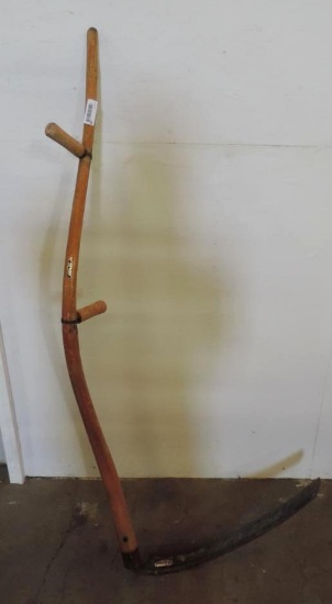 Ke;;y True-temper sythe- hay cutter in good condition.