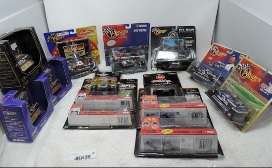 14 piece Dale Earnhardt collectables lot.