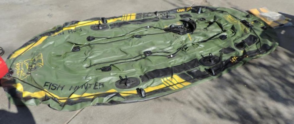 Sevylor Fish hunter 360 Inflatable raft with manual and Tempo boat 