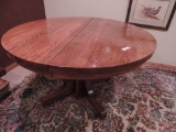 Gorgeous antique Oak table in excellent condition. 48