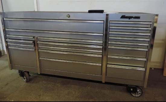 Snap On master series model KRL7023APRH Liquid silver tool box.
