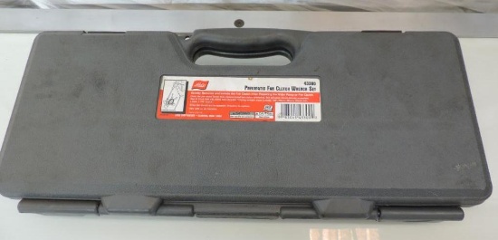 Lisle 43300 pneumatic fan clutch wrench set.