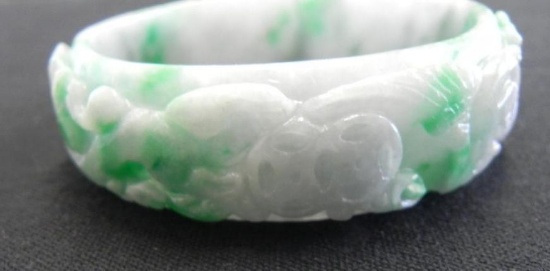 Jade carved bracelet.