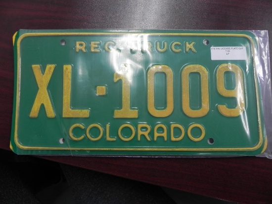 One set Colorado Rec. Truck License Plates.