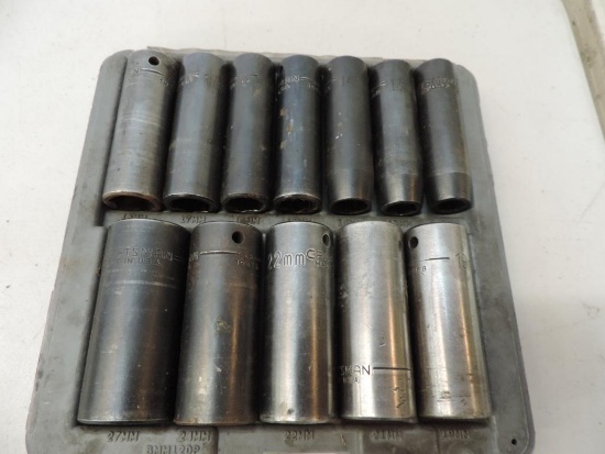 12 1/2" drive craftsman sockets ranging from 12-27mm.