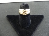 18 Kt. Fashion ring.