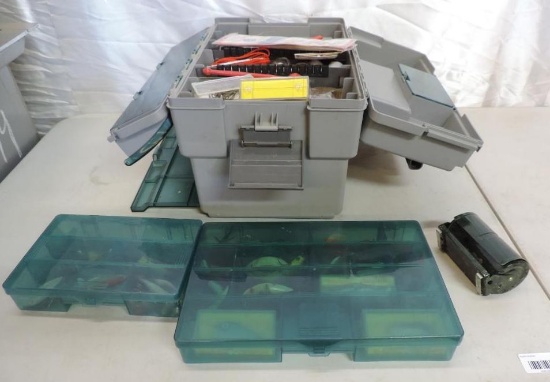 rubbermaid tackle box