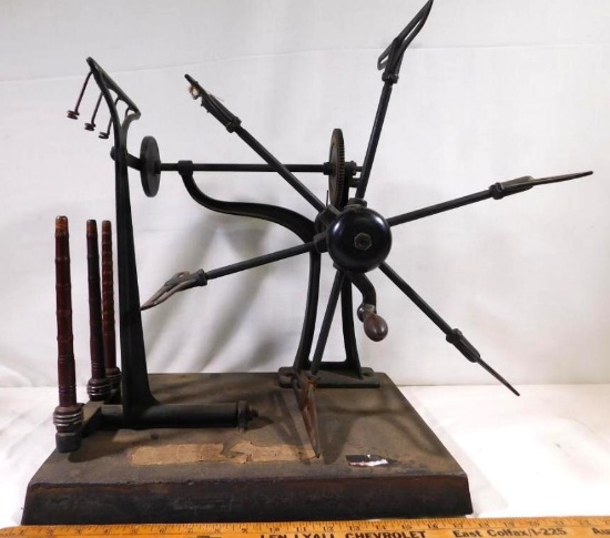 19th century cast iron Yarn Skien winder