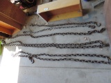 Assortment of chains.