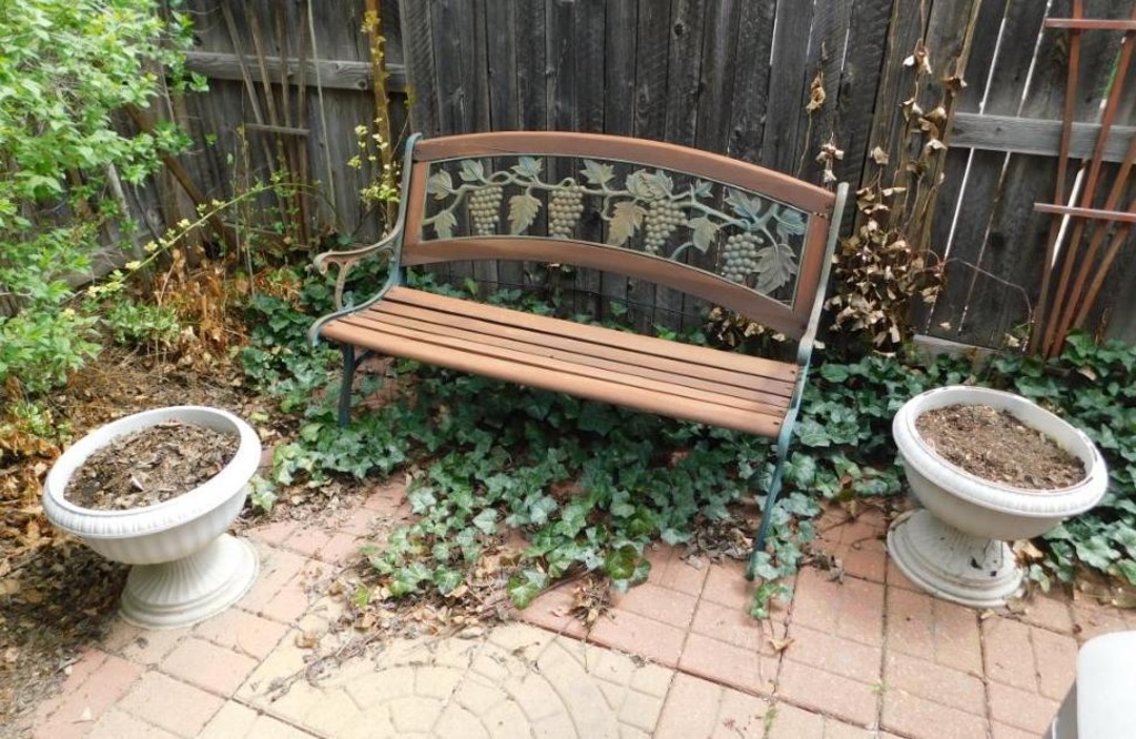 Lot Patio Bench And Planters Proxibid Auctions