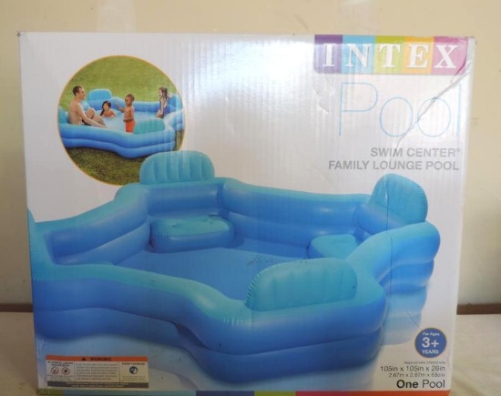 Intex Family lounge pool.