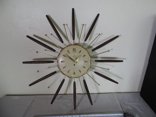 Mid-mod Lux 8 day clock (untested).