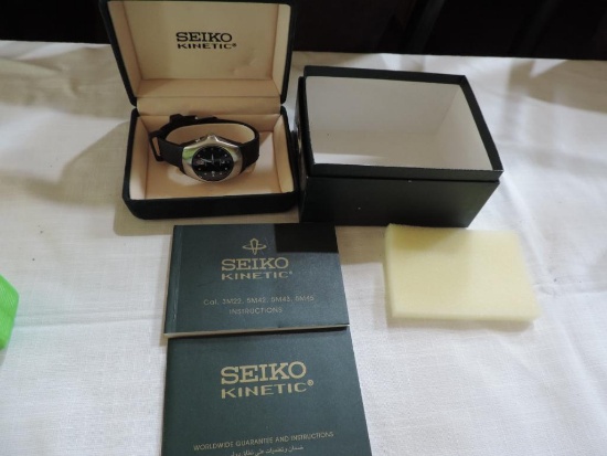 Seiko Kinetic watch with case and manual. | Jewelry, Gemstones & Watches  Watches Men's Watches | Online Auctions | Proxibid