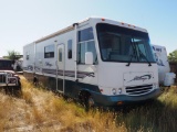 1997 Challenger Motor home model 330