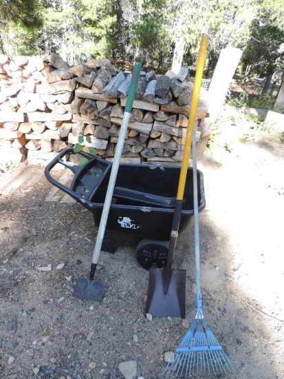 Gargen cart and hand tools.