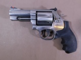 Smith & Wesson - 686