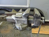 Metal cart with vise.