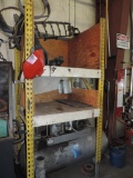 Pallet Rack shelving unit.