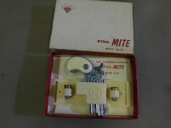 Nichols Dyna-mite cap pistol in box