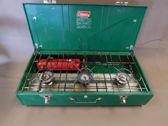 1970's Coleman 426D 3 burner camp stove