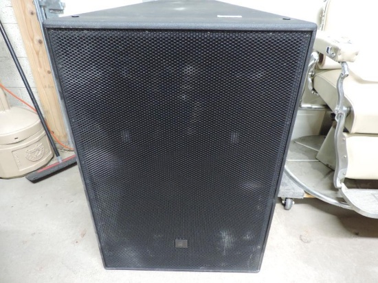 JBL PD5212/43H professional speaker.