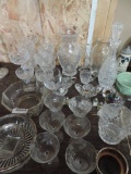 Crystal / glassware lot.
