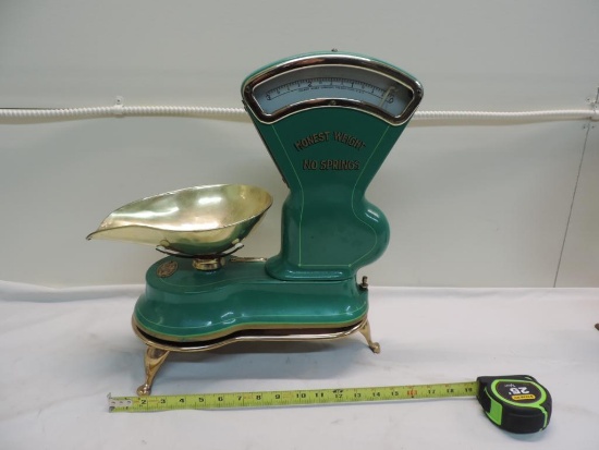 Cute Vintage Toledo scale with brass accents.