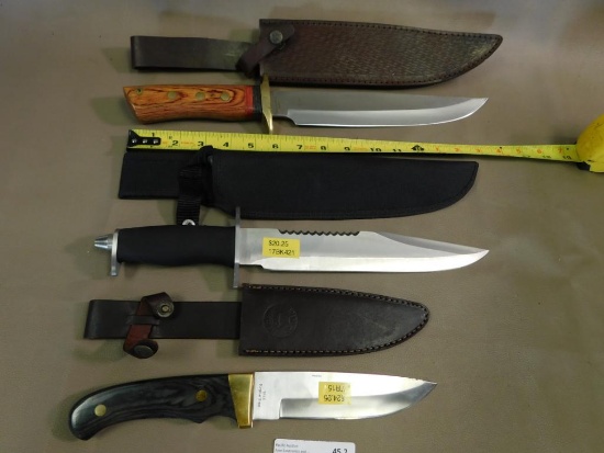 Bowie and survival knives
