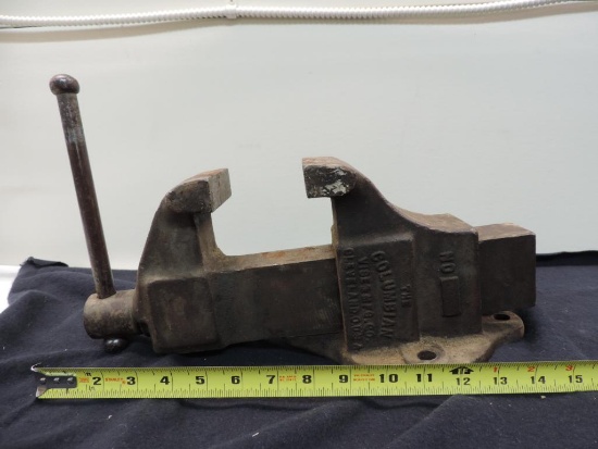 Columbian # 503 1/2 vise.