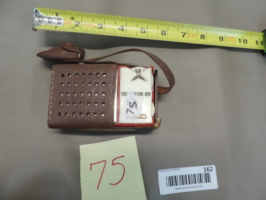 R75 Damaged Grantone transistor radio with case.