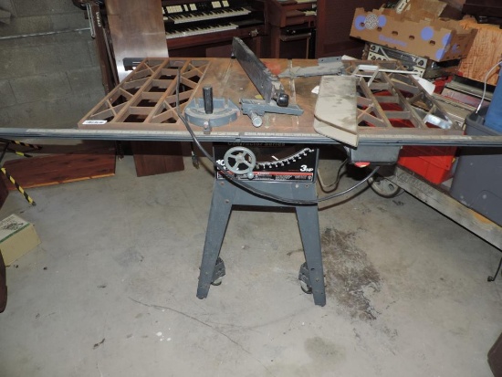 Craftsman 10" belt drive contractor series table saw.