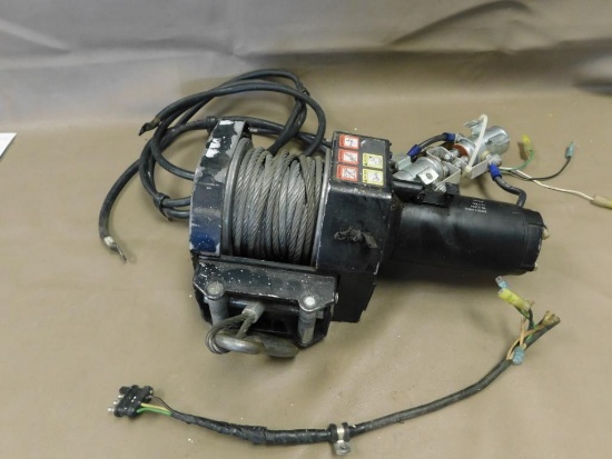 4500 lb. Superwinch electric winch