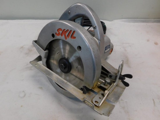 Skill 6" Circular Saw With Hard Case