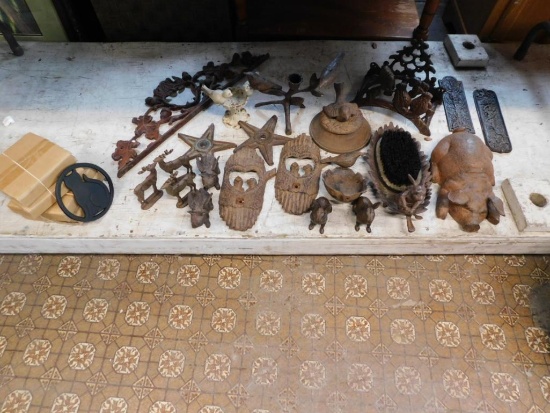 Cast iron smalls and decorator items