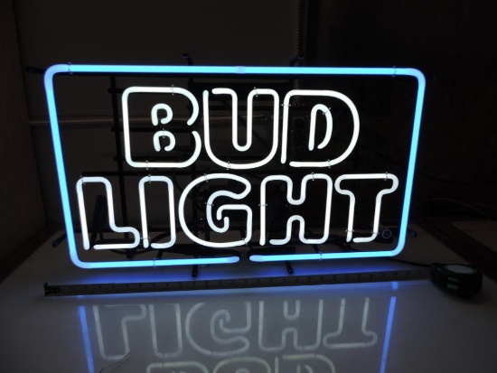 29x17" Bud Light neon sign.