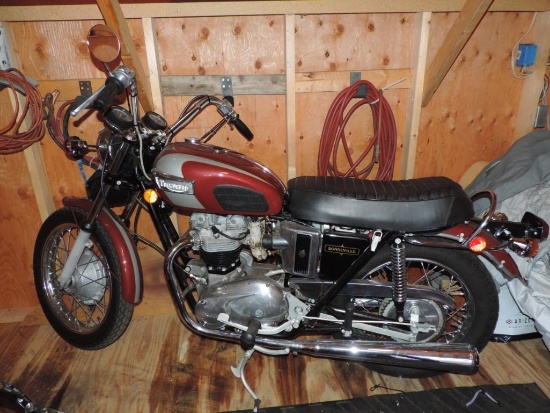 1971 triumph Bonneville motorcycle with 5816 miles.
