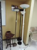Four metal floor lamps, two plantstands and a 11x12