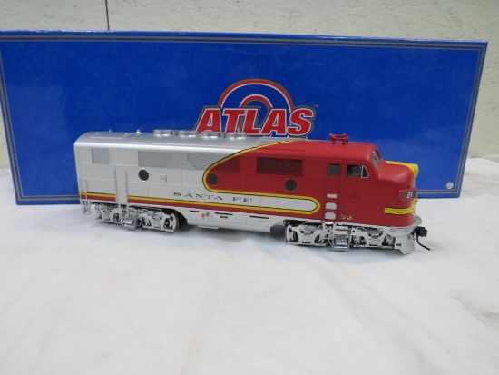 Atlas O Gauge Santa Fe Model Locomotive
