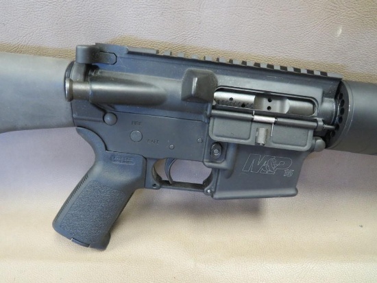 Smith & Wesson - M&P-15 Custom AR-15